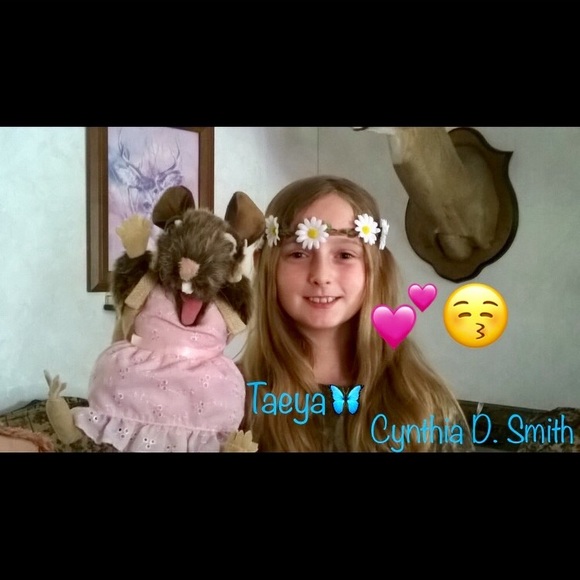 ✌️😃I'm Cynthia🍄@VooDoo13{WelCome 2 My Closet} - Picture 2 of 8